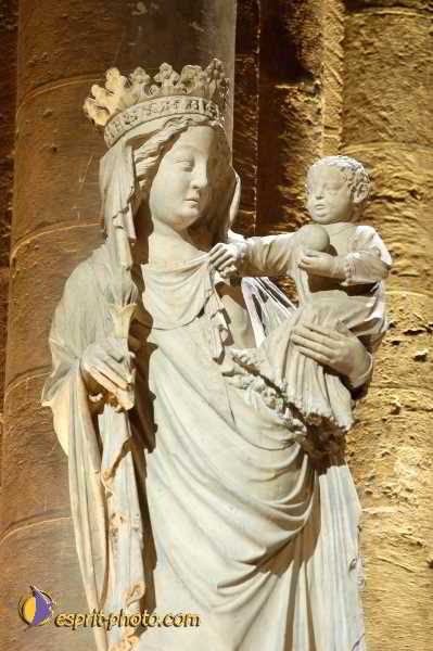 Nom de l'image : D1191990-1 — Description :  Toussaint 2004 - Messe avec les sans abri