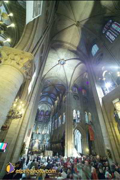 Nom de l'image : D119G964-1 — Description :  Toussaint 2004 - Messe avec les sans abri