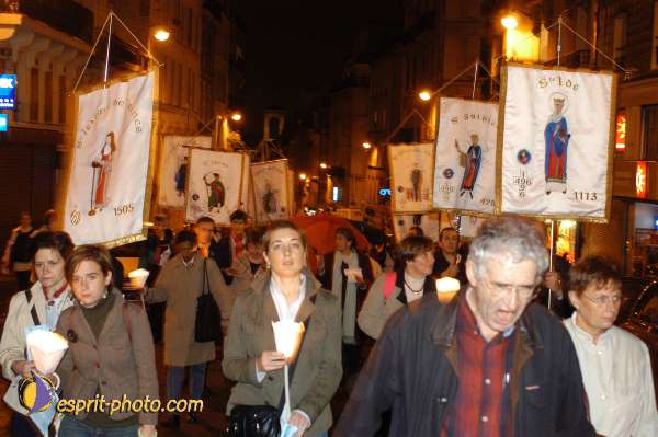 Nom de l'image : D1187249-1 — Description :  Paris - Toussaint 2004