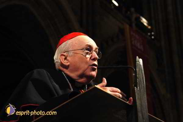 Nom de l'image : D1190674-1 — Description :  Paris - Toussaint 2004