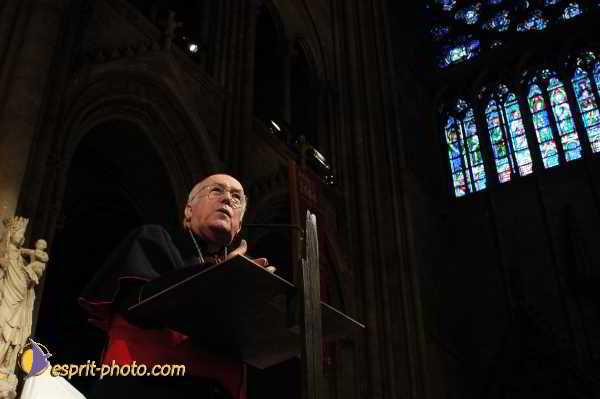 Nom de l'image : D1190678-1 — Description :  Paris - Toussaint 2004