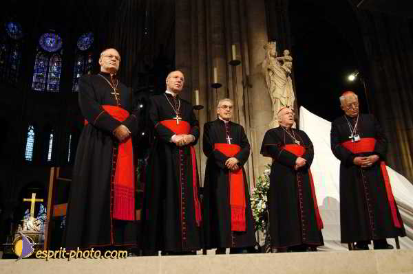 Nom de l'image : D1190741-1 — Description :  Paris - Toussaint 2004