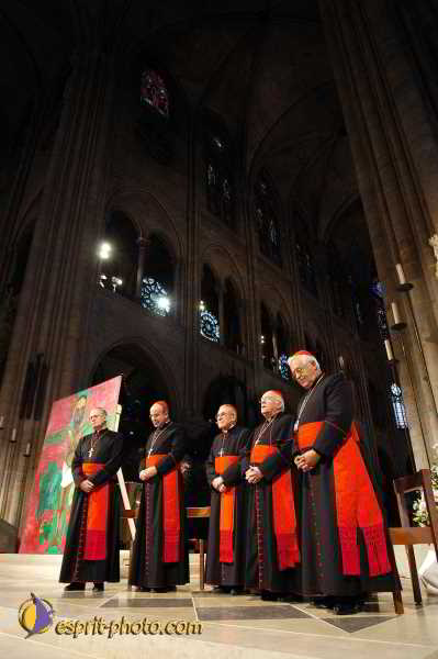 Nom de l'image : D1190809-1 — Description :  Paris - Toussaint 2004