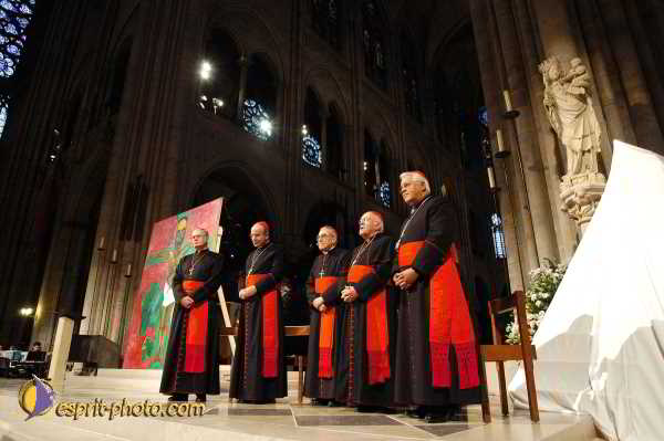 Nom de l'image : D1190811-1 — Description :  Paris - Toussaint 2004