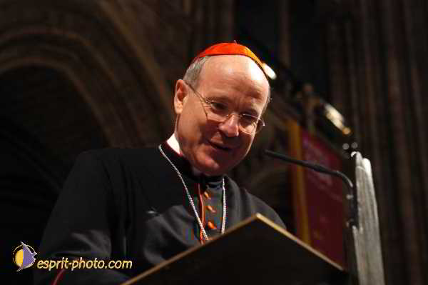 Nom de l'image : D1190848-1 — Description :  Paris - Toussaint 2004