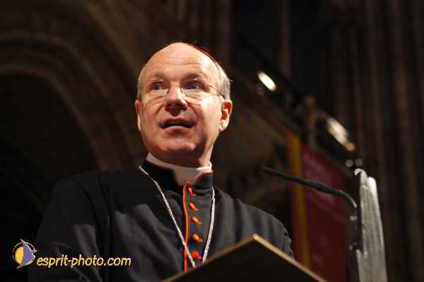 Nom de l'image : D1190852-1 — Description :  Paris - Toussaint 2004