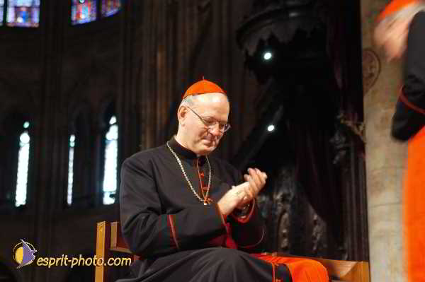 Nom de l'image : D1190864-1 — Description :  Paris - Toussaint 2004