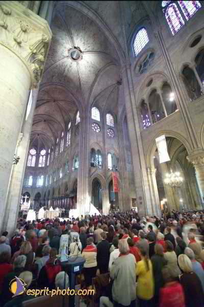 Nom de l'image : D1191G724-1 — Description :  Paris - Toussaint 2004