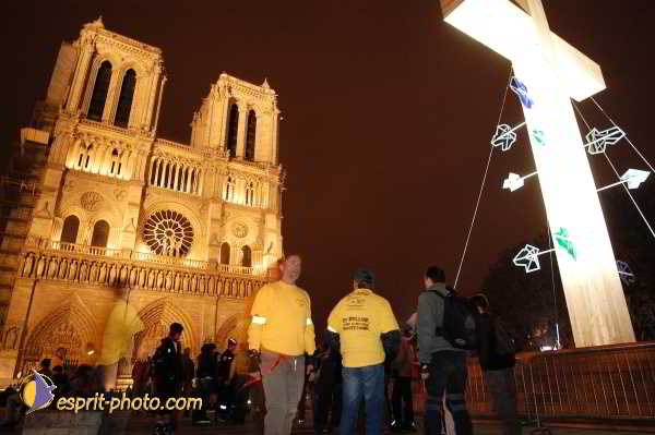 Nom de l'image : D1188827-1 — Description :  Paris - Toussaint 2004