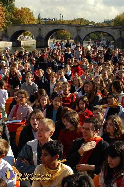 Nom de l'image : D1188493-1 — Description :  Paris - Toussaint 2004