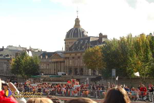 Nom de l'image : D1188498-1 — Description :  Paris - Toussaint 2004