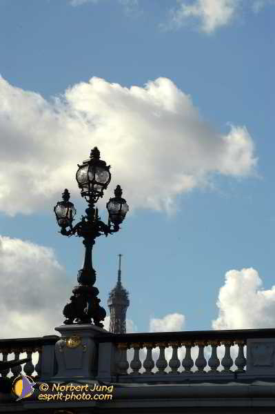 Nom de l'image : D1188532-1 — Description :  Paris - Toussaint 2004