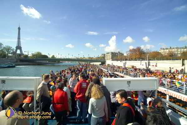 Nom de l'image : D1188G229-1 — Description :  Paris - Toussaint 2004