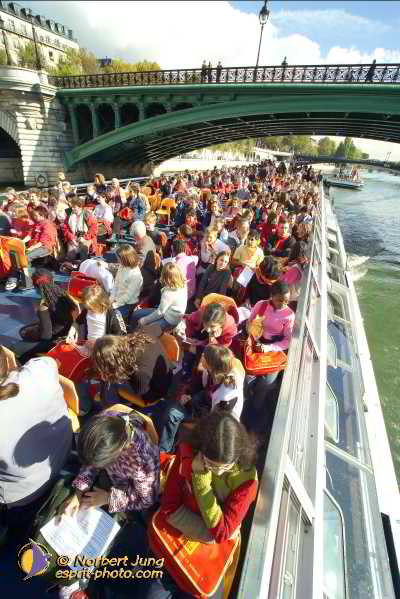 Nom de l'image : D1188G335-1 — Description :  Paris - Toussaint 2004