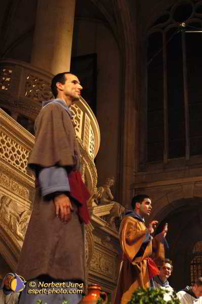 Nom de l'image : D1188126-1 — Description :  Paris - Toussaint 2004