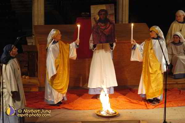 Nom de l'image : D1188292-1 — Description :  Paris - Toussaint 2004