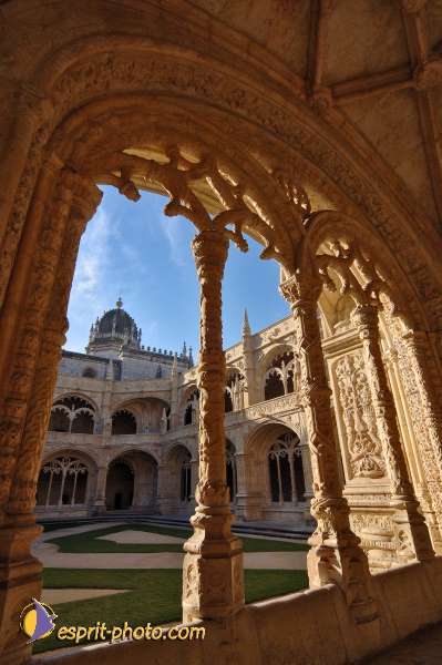 Nom de l'image : E2003466-1 — Description :