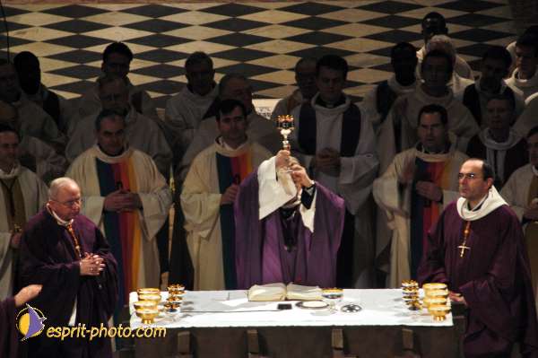 Nom de l'image : D1213915-1 — Description :  Monseigneur Vingt-Trois - Installation comme archévêque de Paris