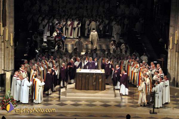 Nom de l'image : D1213953-1 — Description :  Monseigneur Vingt-Trois - Installation comme archévêque de Paris