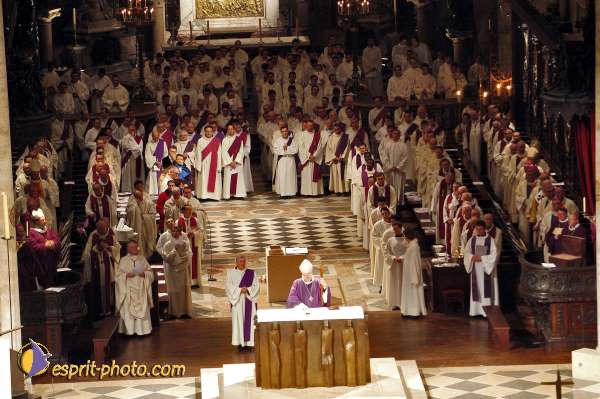 Nom de l'image : D1214105-1 — Description :  Monseigneur Vingt-Trois - Installation comme archévêque de Paris