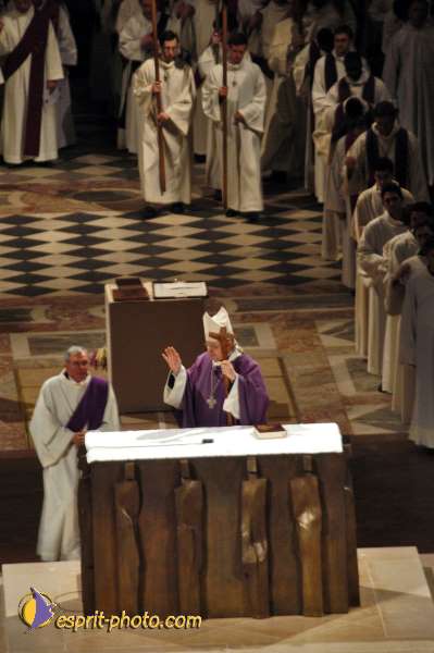 Nom de l'image : D1214114-1 — Description :  Monseigneur Vingt-Trois - Installation comme archévêque de Paris