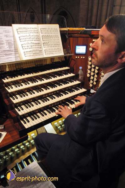 Nom de l'image : D1214324-1 — Description :  Monseigneur Vingt-Trois - Installation comme archévêque de Paris