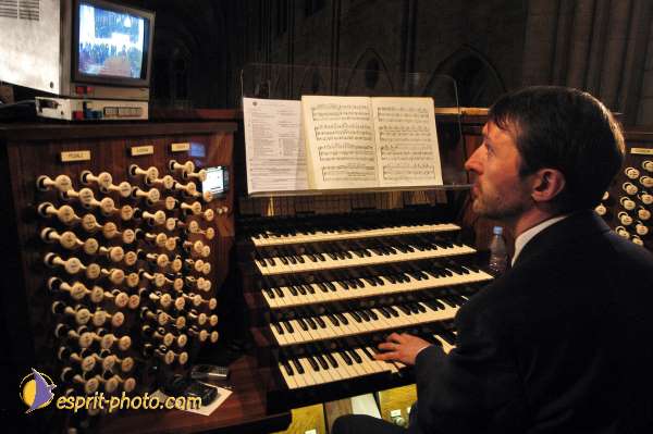 Nom de l'image : D1214329-1 — Description :  Monseigneur Vingt-Trois - Installation comme archévêque de Paris