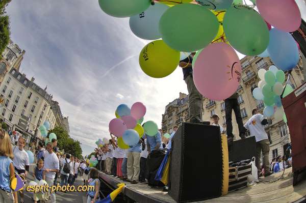 Nom de l'image : D2018591-1 — Description :  Pâques 2005 à Seville (Espagne-Andalusie)
