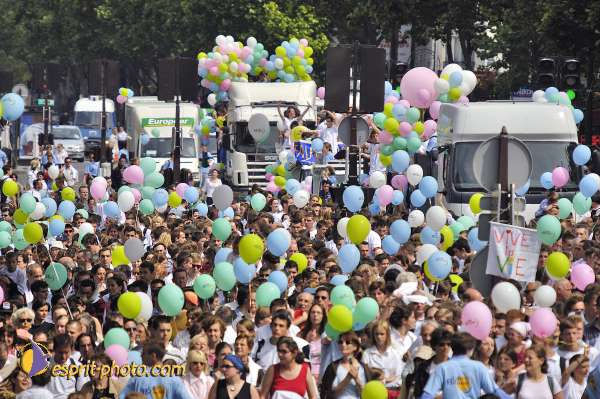 Nom de l'image : D2018702-1 — Description :  Pâques 2005 à Seville (Espagne-Andalusie)