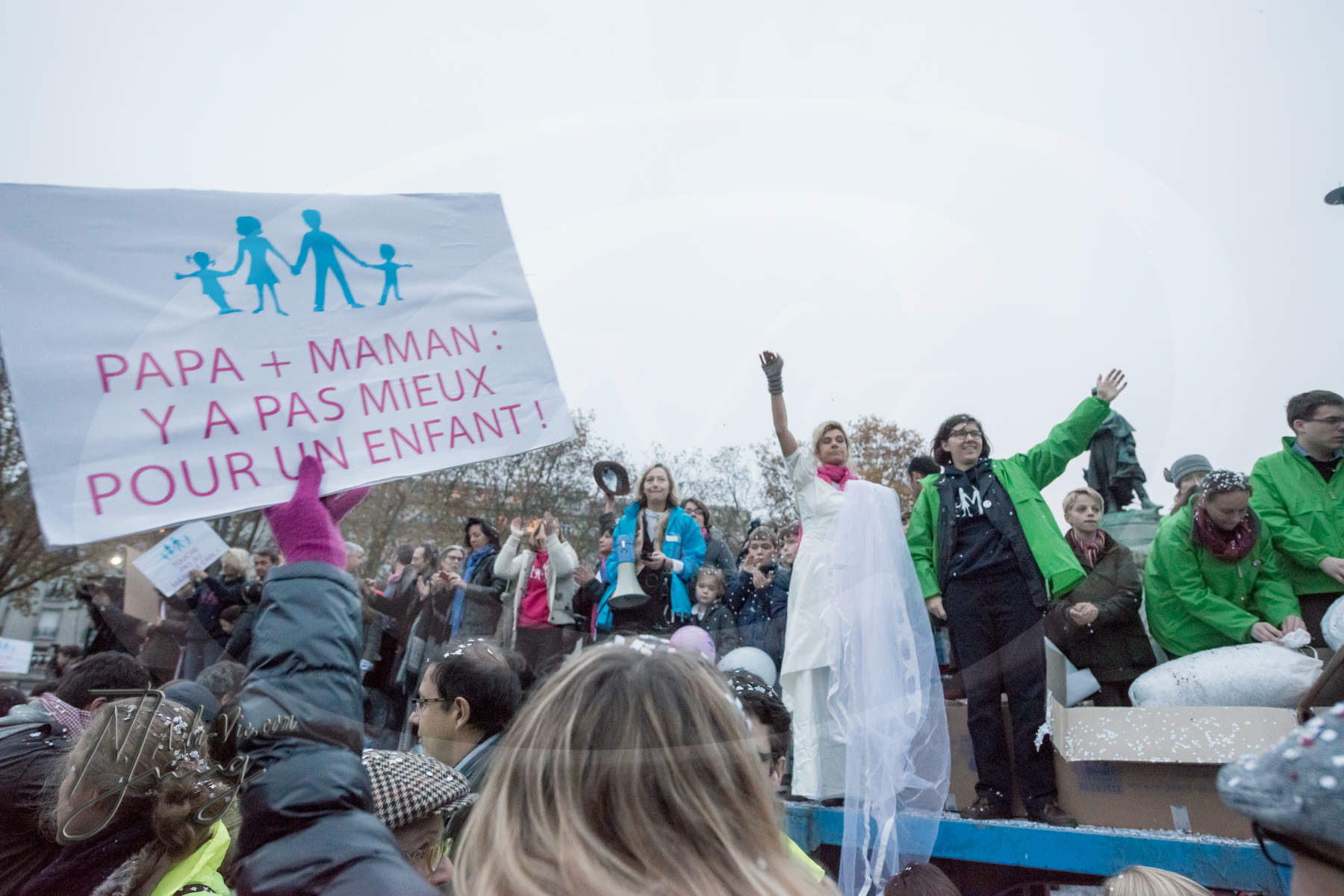 Nom de l'image : D8e011010 — Description :