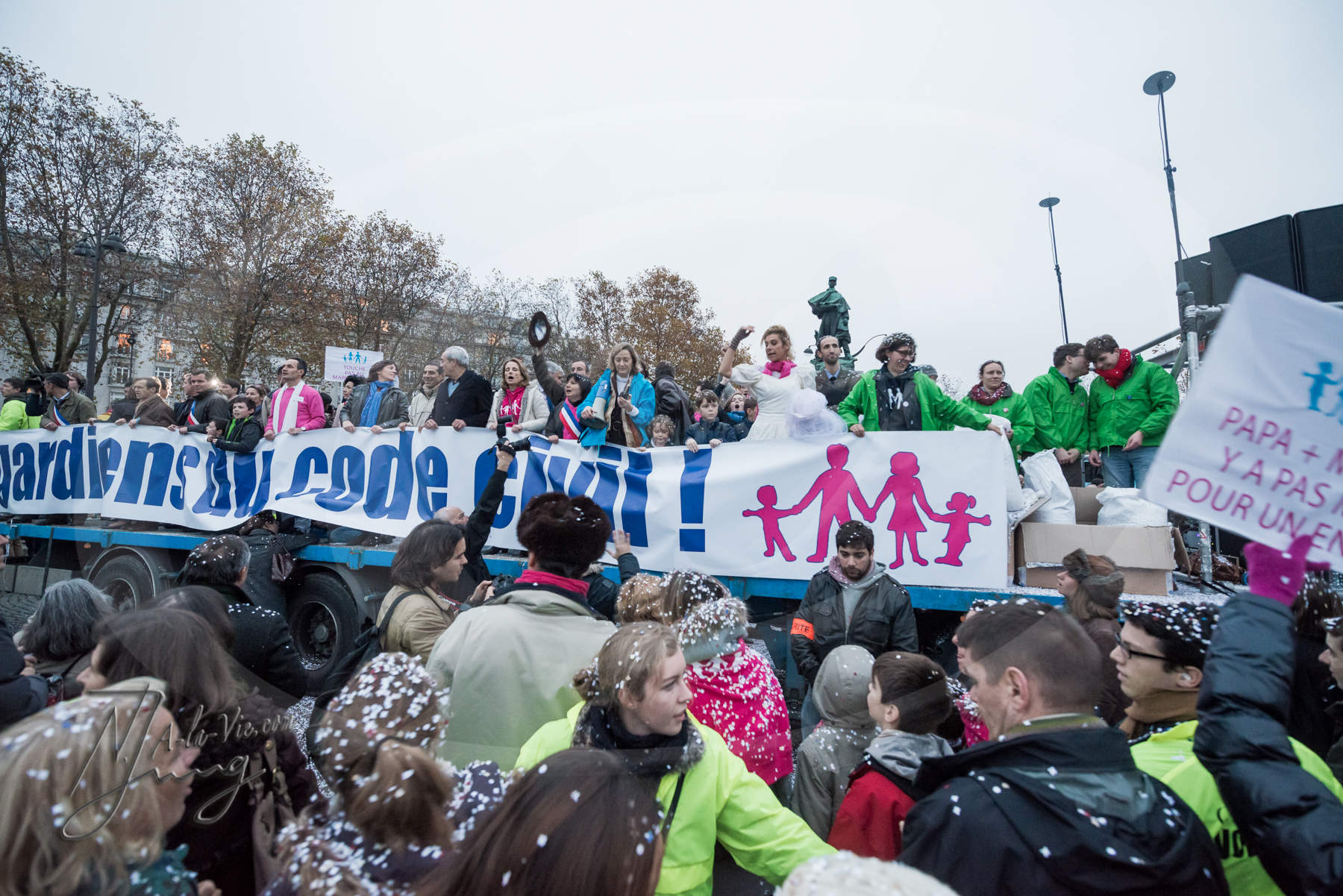 Nom de l'image : D8e011019 — Description :