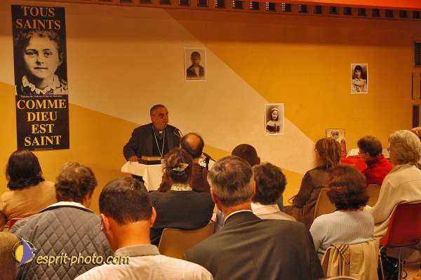 Nom de l'image : E00072727-1 — Description :  Colloque de l'asociation enfance et Sainteté