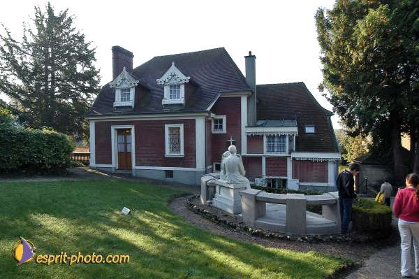 Nom de l'image : E00073000-1 — Description :  Colloque de l'asociation enfance et Sainteté