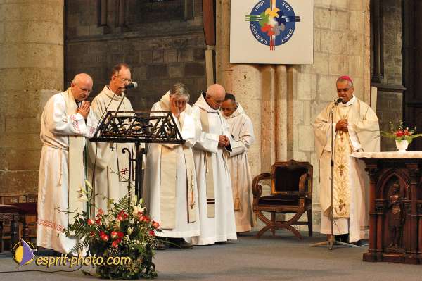 Nom de l'image : E00073042-1 — Description :  Colloque de l'asociation enfance et Sainteté