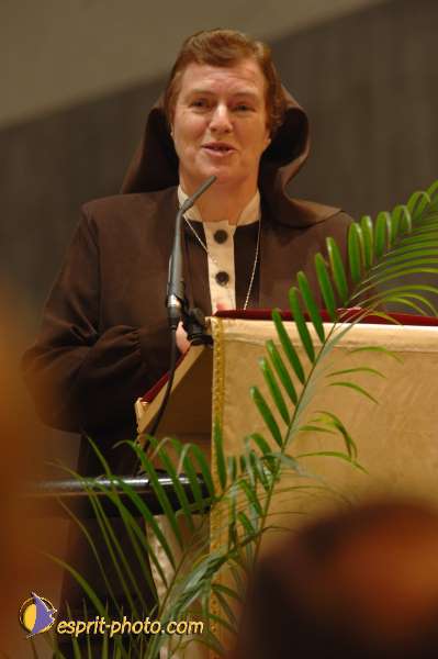 Nom de l'image : D2058627_1 — Description :  Sister Briege McKenna - Retraite de 950 prêtres à Ars