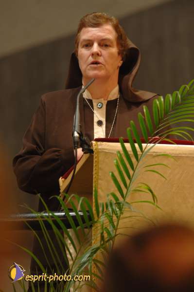 Nom de l'image : D2058630_1 — Description :  Sister Briege McKenna - Retraite de 950 prêtres à Ars