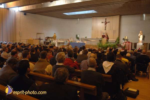 Nom de l'image : D2058772_1 — Description :  Sister Briege McKenna - Retraite de 950 prêtres à Ars