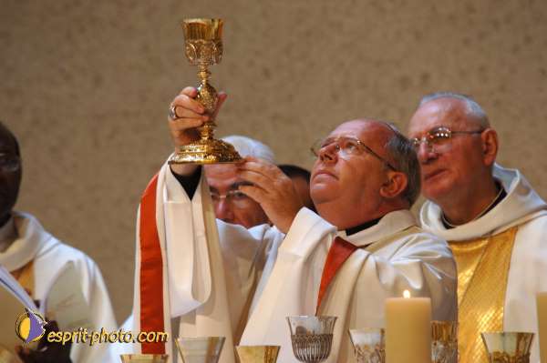 Nom de l'image : D2059124_1 — Description :  Sister Briege McKenna - Retraite de 950 prêtres à Ars