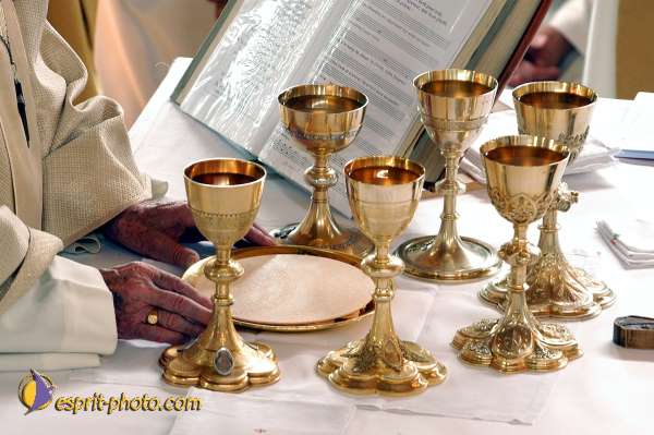 Nom de l'image : D1027750 — Description :  Pâque 2003 - Communauté de l'Agnaux - Plavilla