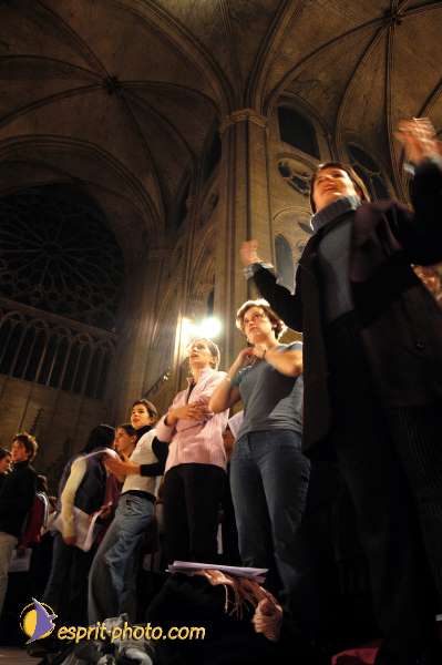 Nom de l'image : D1189536-1 — Description :  Paris - Toussaint 2004