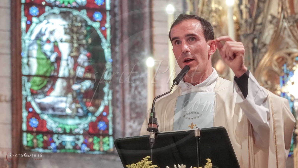 Nom de l'image : 180625-193812_S1085739_c_PhotoGraphie.Pro — Description :  S1085739