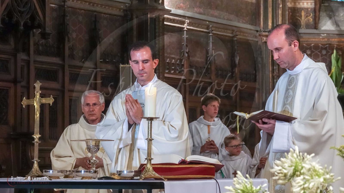 Nom de l'image : 180625-195050_S1085800_c_PhotoGraphie.Pro — Description :  S1085800