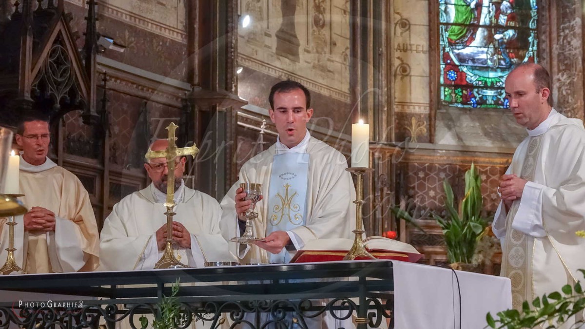 Nom de l'image : 180625-195736_S1085852_c_PhotoGraphie.Pro — Description :  S1085852