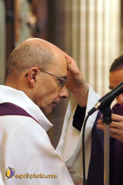 Nom de l'image : D1019281-01 — Description :  Messe de mercredi des Cendres présidé par Mgr d'Ornellas - Paris
