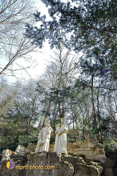 Nom de l'image : E00038440-1 — Description :