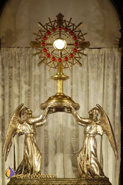 Nom de l'image : D1189094-1 — Description :  Paris - Toussaint 2004