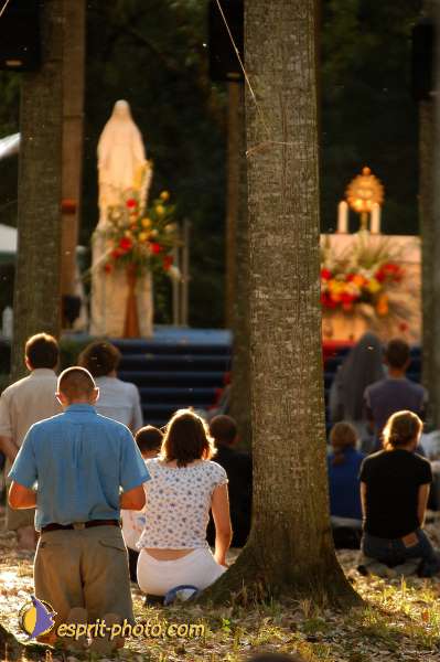 Nom de l'image : D1064190-01 — Description :  Festival Saint Jean (jeunes de 15-25ans)