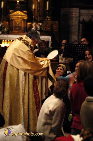 Nom de l'image : D1189782-1 — Description :  Paris - Toussaint 2004