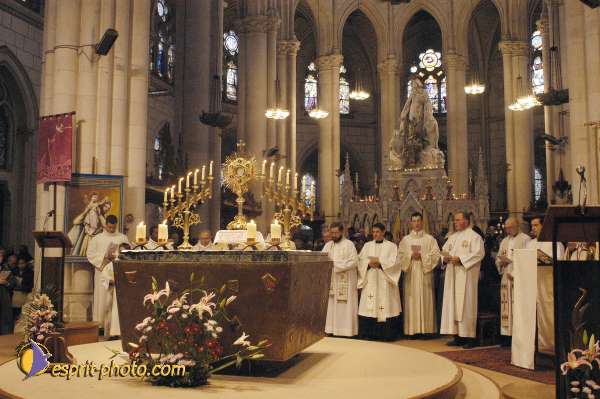 Nom de l'image : EG-300-9703 — Description :