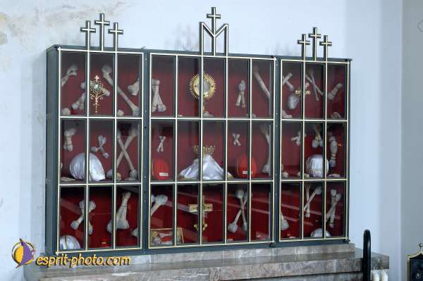 Veneration Reliquaire